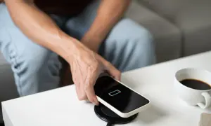 Ładowanie indukcyjne w iPhone 6s: Czy to możliwe i opłacalne?