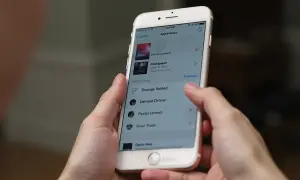 iPhone: Jak pobrać muzykę offline? Legalnie i bez ryzyka!