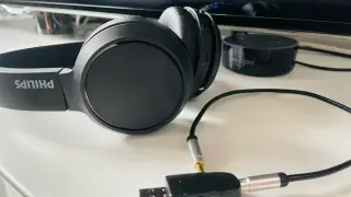 Jak włączyć Bluetooth w TV? Poradnik + transmiter (bez lagów)