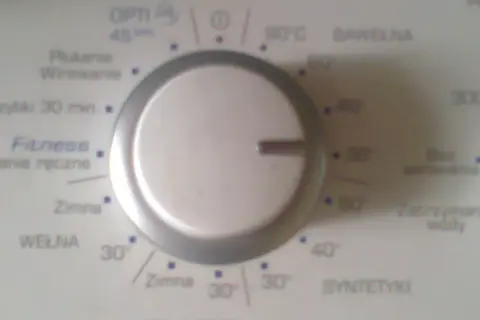Mokre pranie? Jak włączyć samo wirowanie w pralce LG!