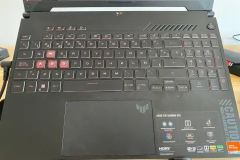 Asus: Przycisk zasilania zepsuty? Uruchom laptopa awaryjnie!