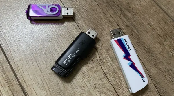 Pendrive czy dysk zewnętrzny? Co wybrać, by nie żałować w 2026?