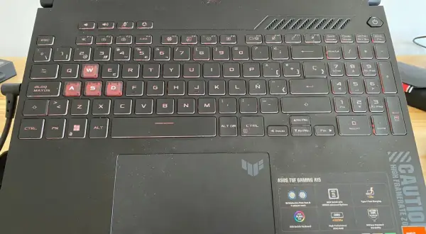 Asus: Przycisk zasilania zepsuty? Uruchom laptopa awaryjnie!