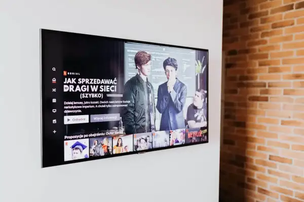 Zgubiony pilot? Włącz TV Philips bez pilota 5 metod!
