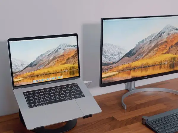 Monitor do MacBooka: Jak wybrać idealny ekran (bez rozmytego tekstu)?